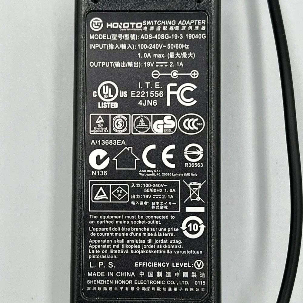 Honor Electronic AC Adapter Universal OS 19V 2.1A Black Very Good ADS-40SG-19-3